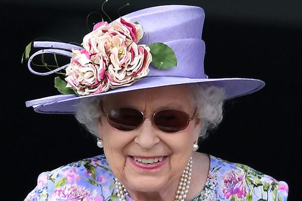 柳巖攻沙首秀 《傳奇世界手游》今日騎戰(zhàn)公測(cè)