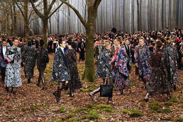 《大秦帝國(guó)OL》超爽不氪金 零元暢玩逆襲一切