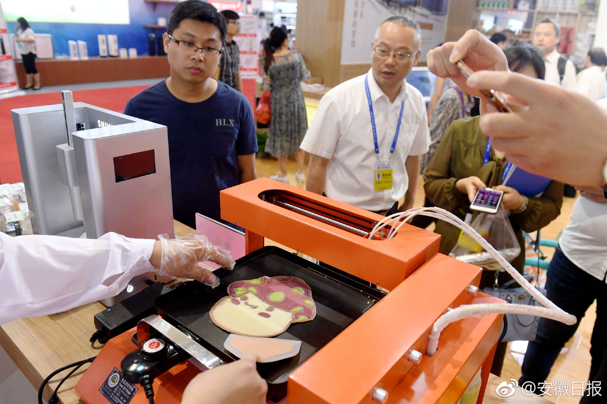 拍10部火1部，道觀(guān)也來(lái)湊熱鬧，短劇成吸金神器？[多圖]